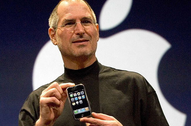 steve-jobs-iphone