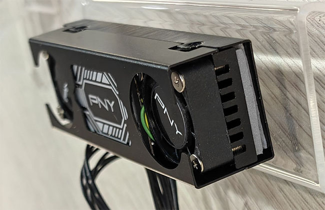 PNY Dual Fan : un dissipateur avec ventilos pour SSD M.2. | Bhmag  PNY Dual Fan : un dissipateur avec ventilos pour SSD M.2.