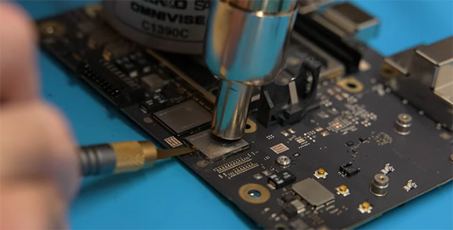 Insolite : il installe 2 To de stockage dans un Mac Mini M1 | Bhmag Mac Mini M1 2 To