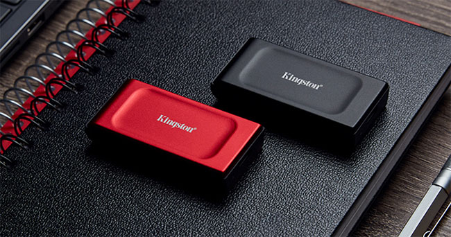 Le SSD portable Kingston XS1000 voit la vie en rouge... | Bhmag Le SSD portable Kingston XS1000 voit la vie en rouge...